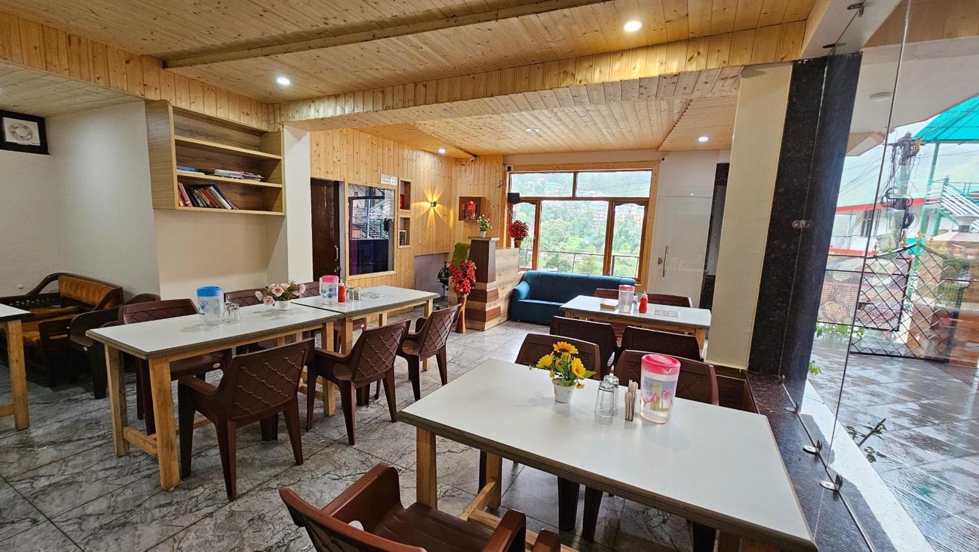 Green View Hotel And Restaurant ماكليود غانج المظهر الخارجي الصورة