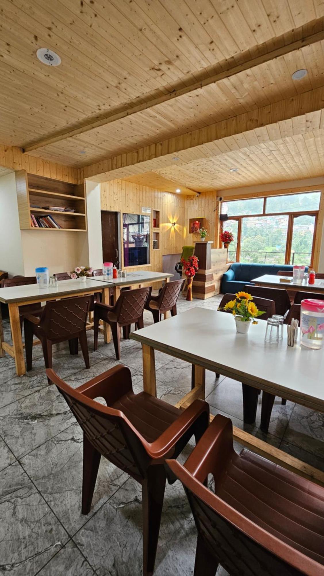 Green View Hotel And Restaurant ماكليود غانج المظهر الخارجي الصورة