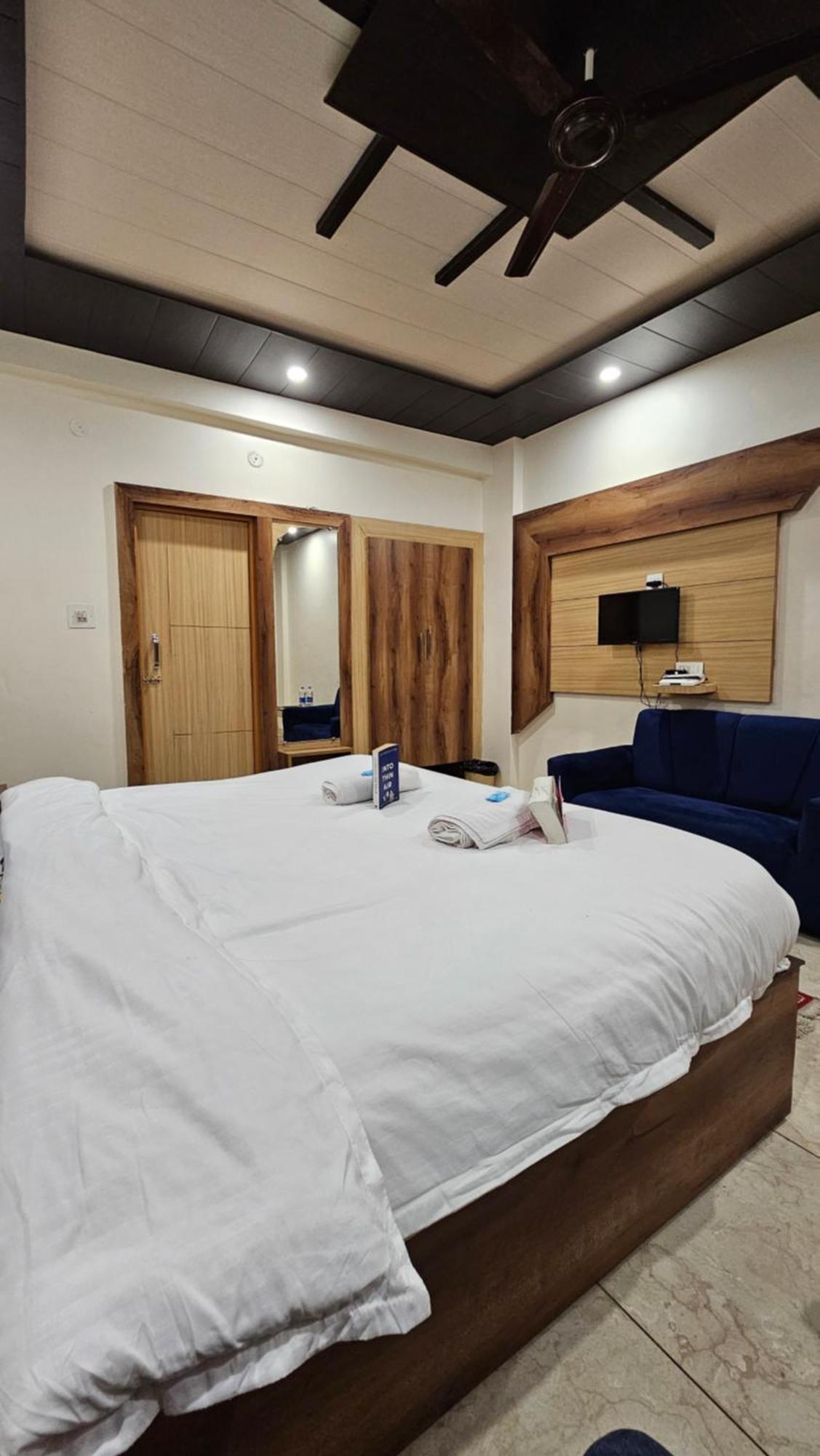 Green View Hotel And Restaurant ماكليود غانج المظهر الخارجي الصورة