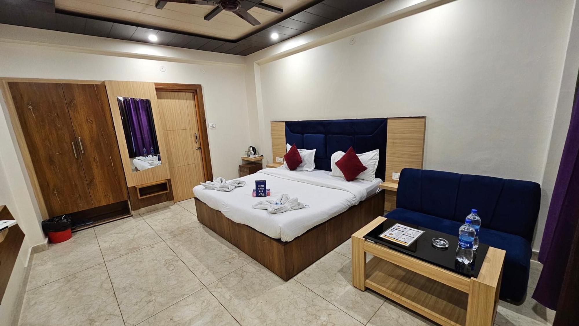 Green View Hotel And Restaurant ماكليود غانج المظهر الخارجي الصورة