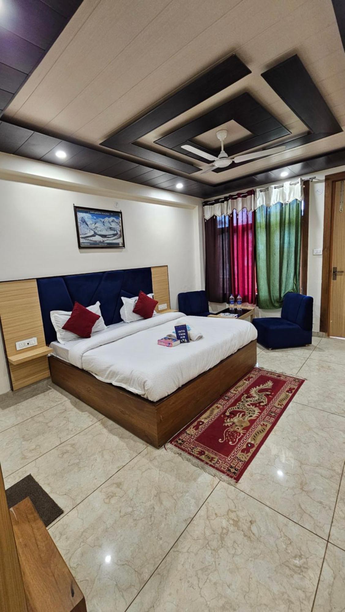 Green View Hotel And Restaurant ماكليود غانج المظهر الخارجي الصورة