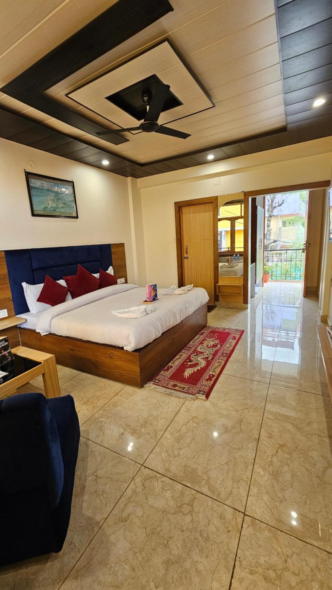 Green View Hotel And Restaurant ماكليود غانج المظهر الخارجي الصورة
