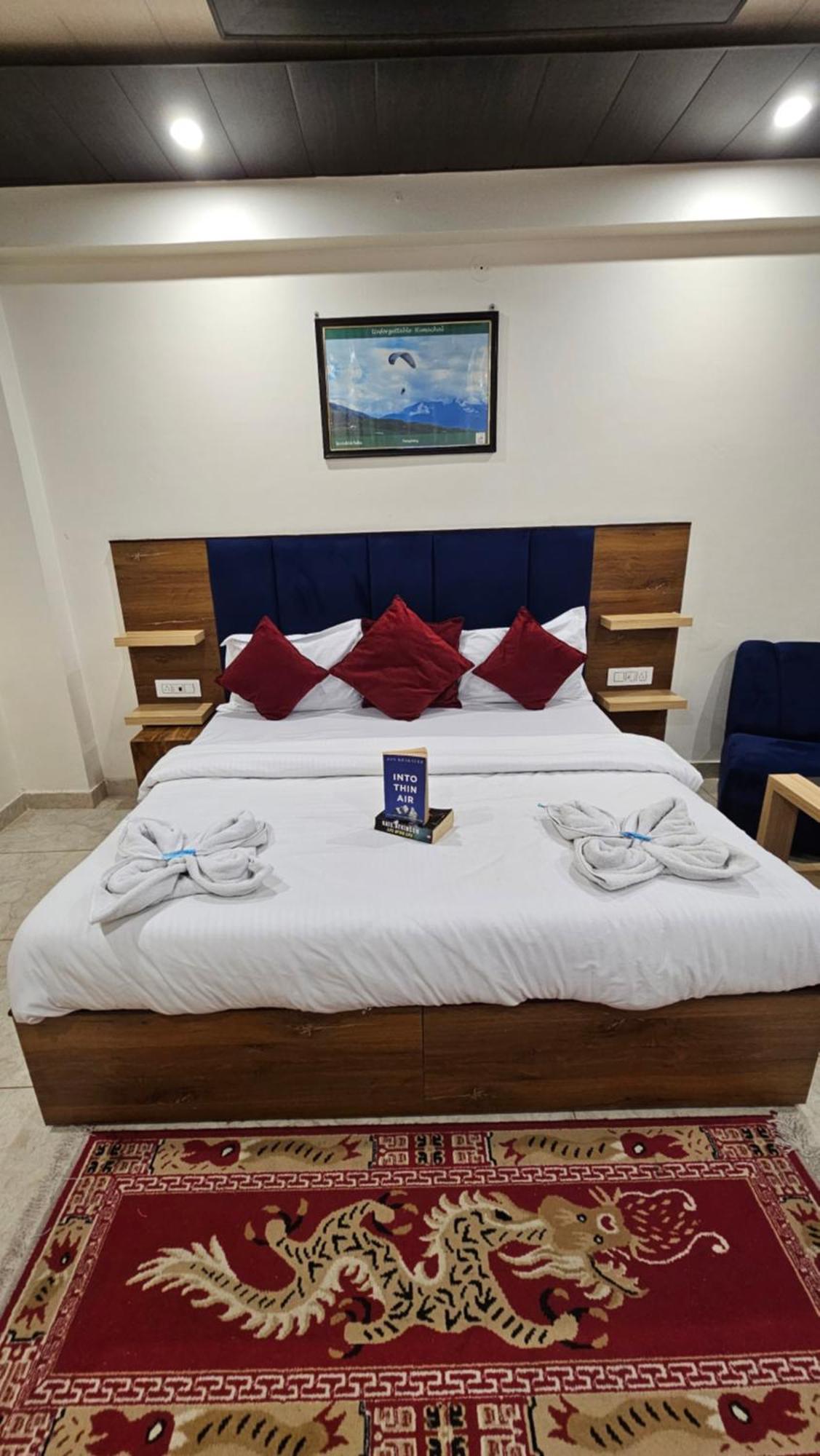 Green View Hotel And Restaurant ماكليود غانج المظهر الخارجي الصورة