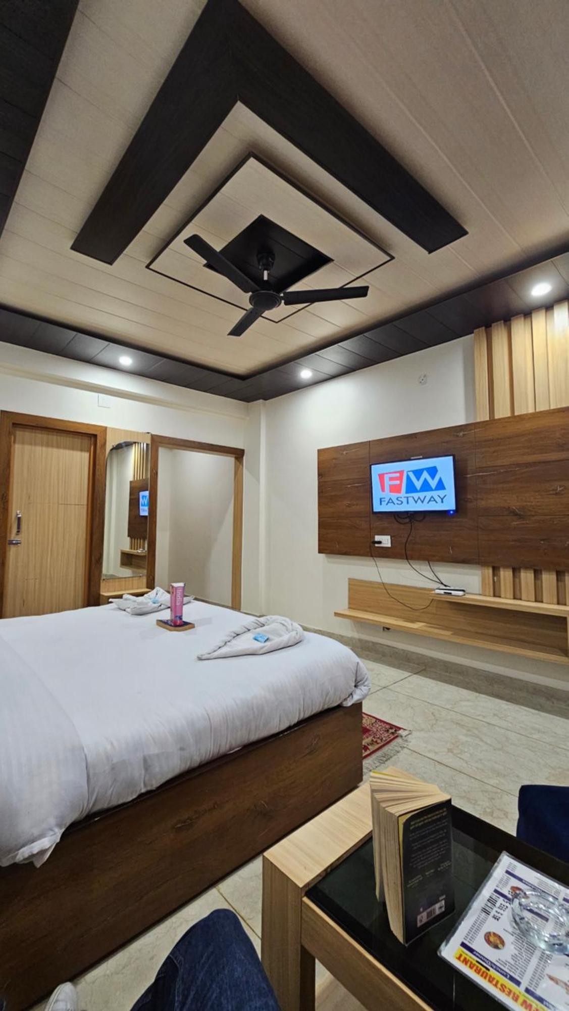 Green View Hotel And Restaurant ماكليود غانج المظهر الخارجي الصورة