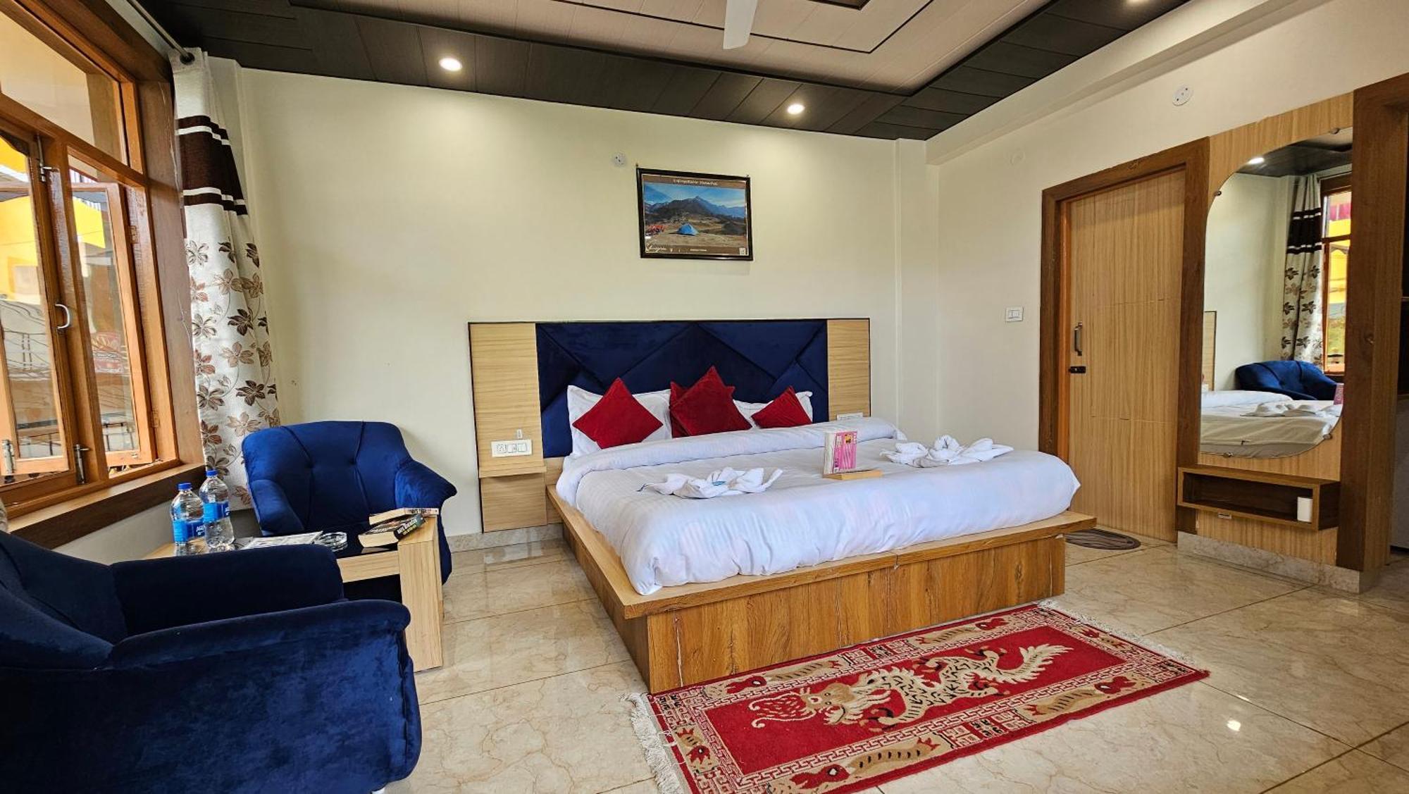Green View Hotel And Restaurant ماكليود غانج المظهر الخارجي الصورة