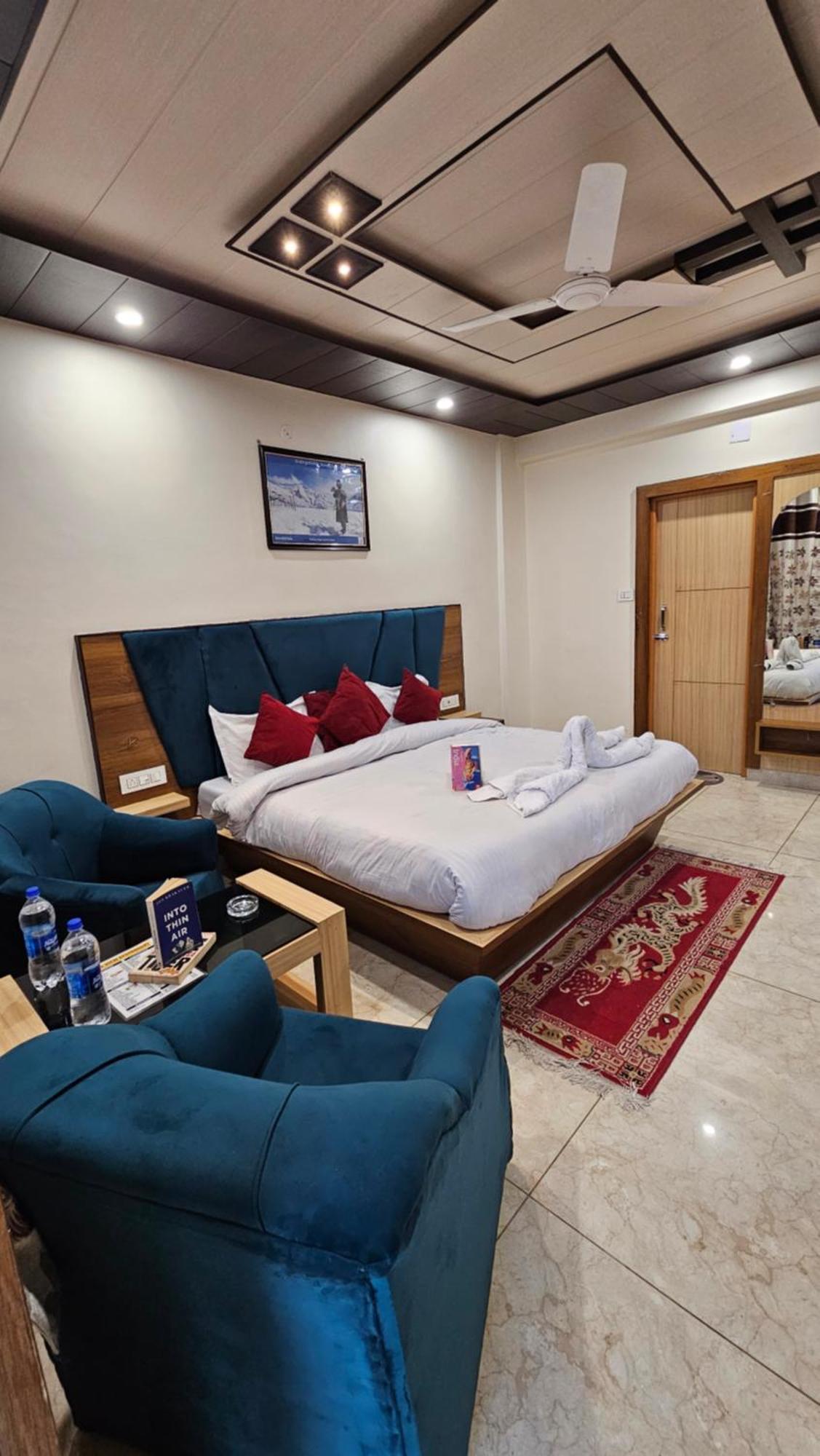 Green View Hotel And Restaurant ماكليود غانج المظهر الخارجي الصورة