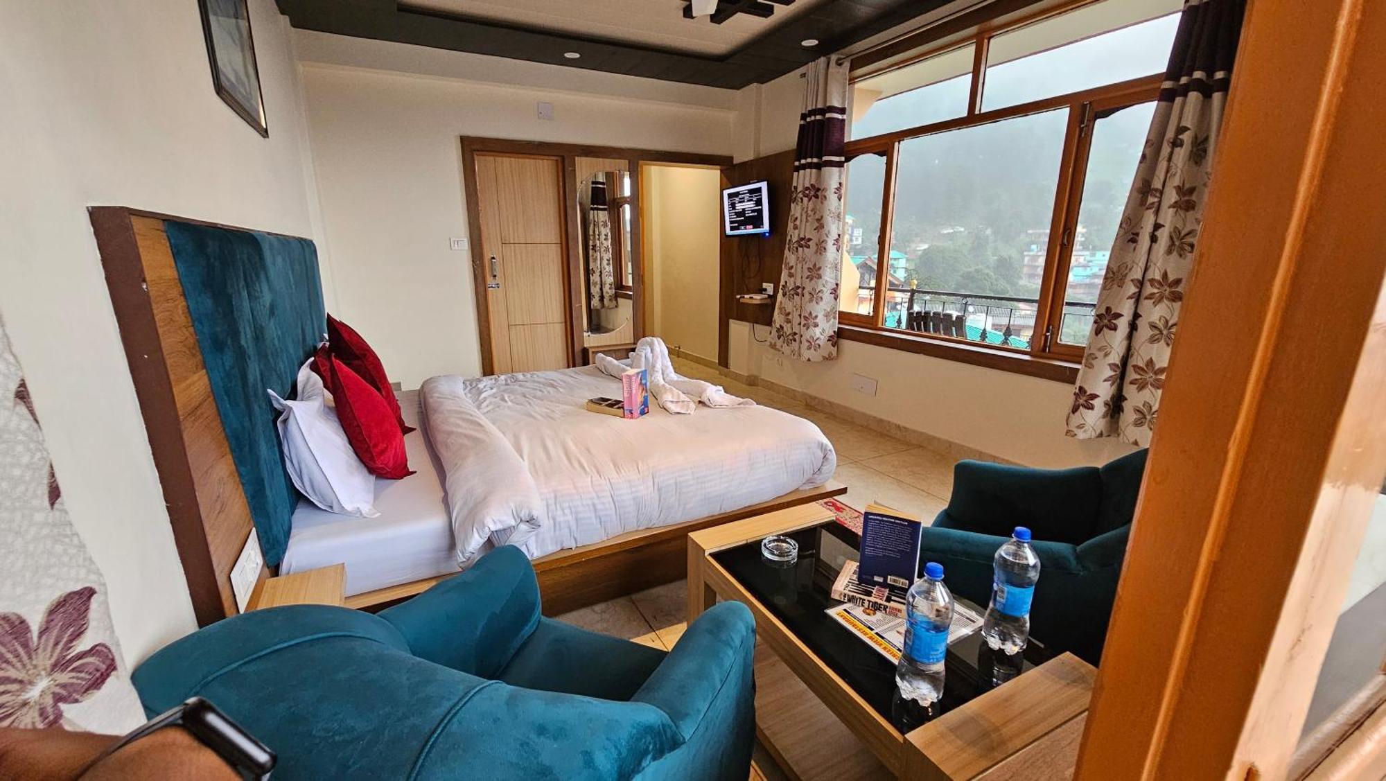 Green View Hotel And Restaurant ماكليود غانج المظهر الخارجي الصورة