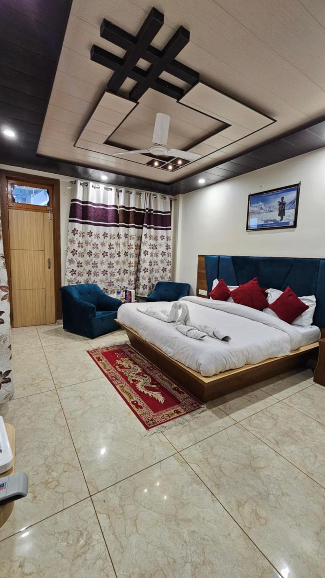 Green View Hotel And Restaurant ماكليود غانج المظهر الخارجي الصورة