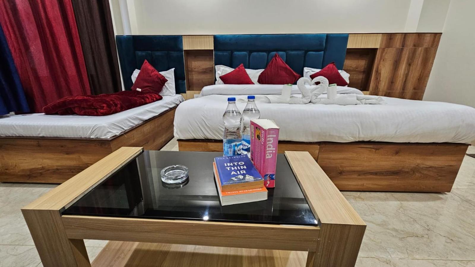 Green View Hotel And Restaurant ماكليود غانج المظهر الخارجي الصورة