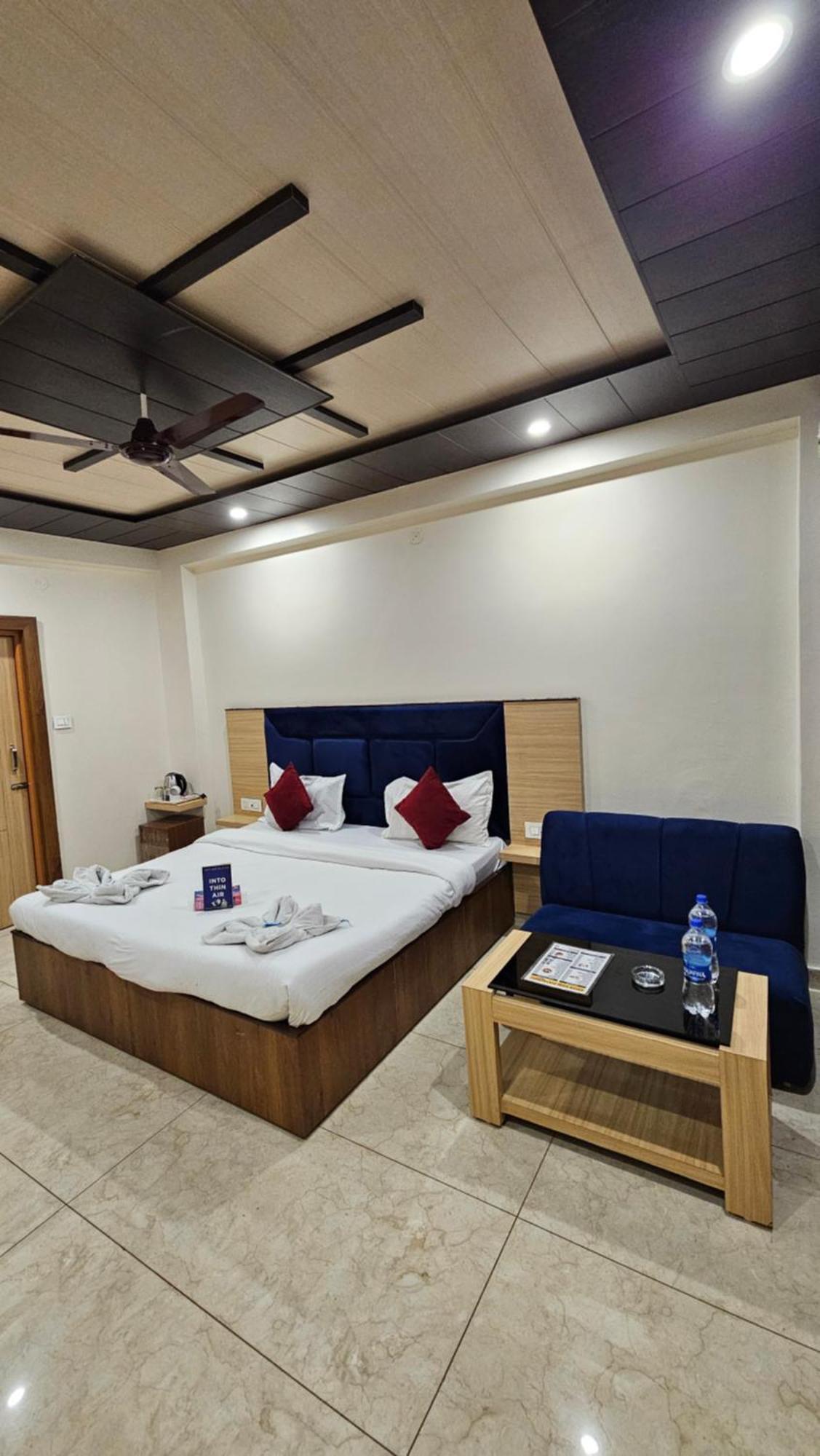 Green View Hotel And Restaurant ماكليود غانج المظهر الخارجي الصورة